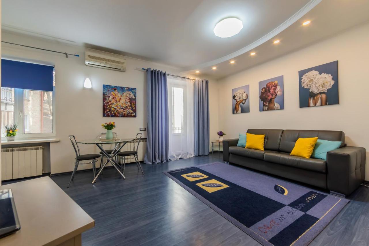 2К Квартира На Дарвіна, Бессарабка Kiew Exterior foto